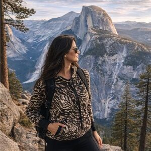 Yosemite Trail Ready 🏔️ Jones New York Animal Print Hoodie | Cozy Hiking Styl